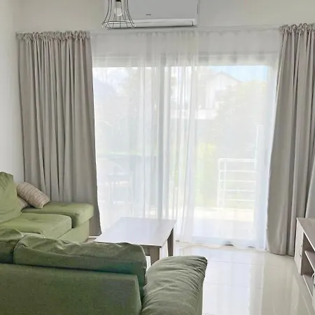 Quitet Two Bedroom With Private Garden Lukomorye D2 Apartment Karavas (Northern Cyprus)