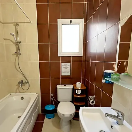 Quitet Two Bedroom With Private Garden Lukomorye D2 * Karavas (Northern Cyprus)